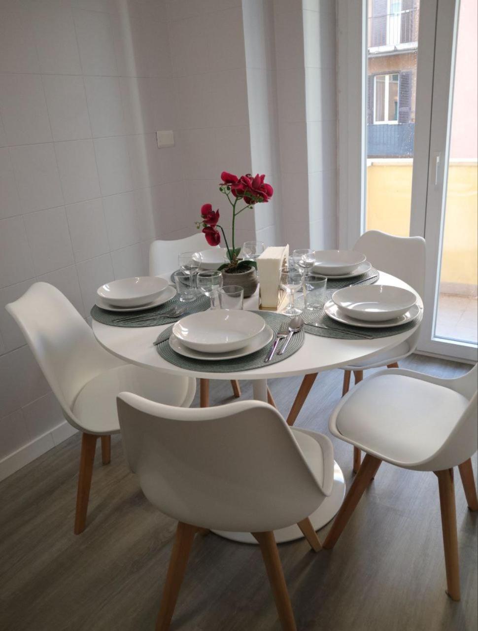 Sara'S Home - Modern Apartment Near Metro, Perfect For Families And Groups In Rome Buitenkant foto